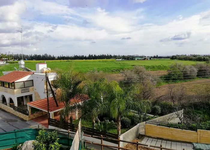 Marlen's Place Near Airport * Paphos