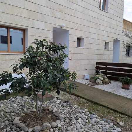 Marlen's Place Near Airport Apartament Paphos