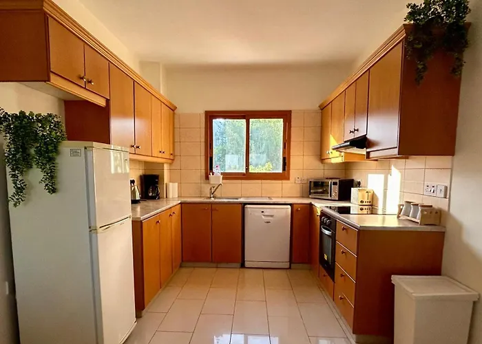 Apartmán Marlen's Place Near Airport Paphos